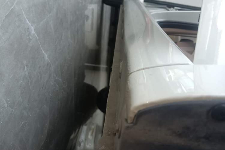 Used Wuling Hongguang MINIEV 2025 Four-Door Version Advanced Edition Right Side Sill