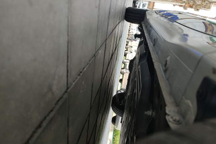 Used Wuling Hongguang MINIEV 2025 Four-Door Version Advanced Edition Right Side Sill