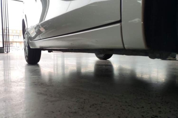 Used Wuling Hongguang MINIEV 2025 Four-Door Version Advanced Edition Right Side Sill