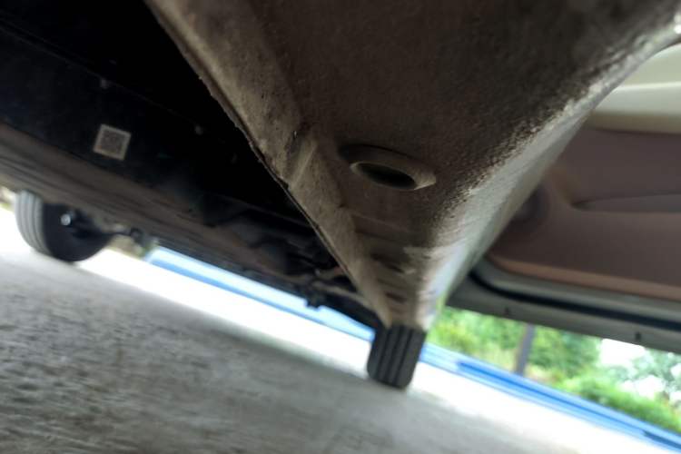 Used Wuling Hongguang MINIEV 2025 Four-Door Version Zhenxiang+ Edition Right Side Sill