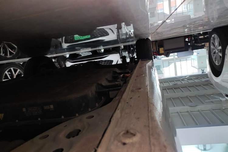 Used Wuling Hongguang MINIEV 2025 Four-Door Version Advanced Edition Right Side Sill