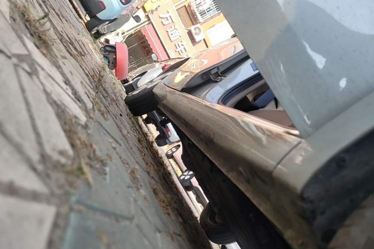 Used Wuling Hongguang MINIEV 2025 Four-Door Version Advanced Edition Right Side Sill