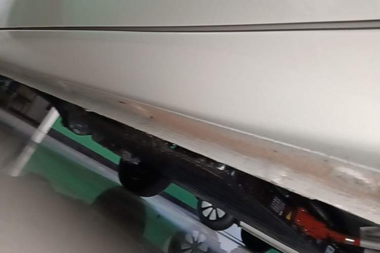 Used Wuling Hongguang MINIEV 2025 Four-Door Version Advanced Edition Right Side Sill