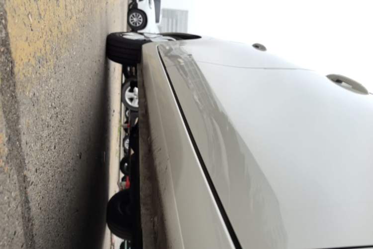 Used Wuling Hongguang MINIEV 2025 Four-Door Version Advanced Edition Right Side Sill