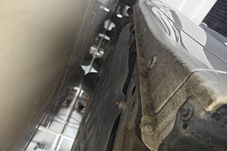 Used Wuling Hongguang MINIEV 2025 Four-Door Version Advanced Edition Right Side Sill