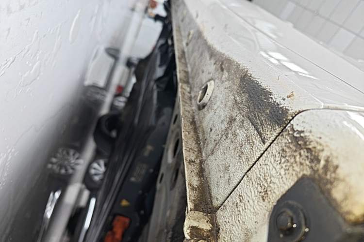 Used Wuling Hongguang MINIEV 2025 Four-Door Version Zhenxiang+ Edition Right Side Sill