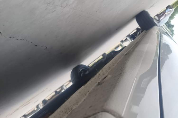 Used Wuling Hongguang MINIEV 2025 Four-Door Version Advanced Edition Right Side Sill