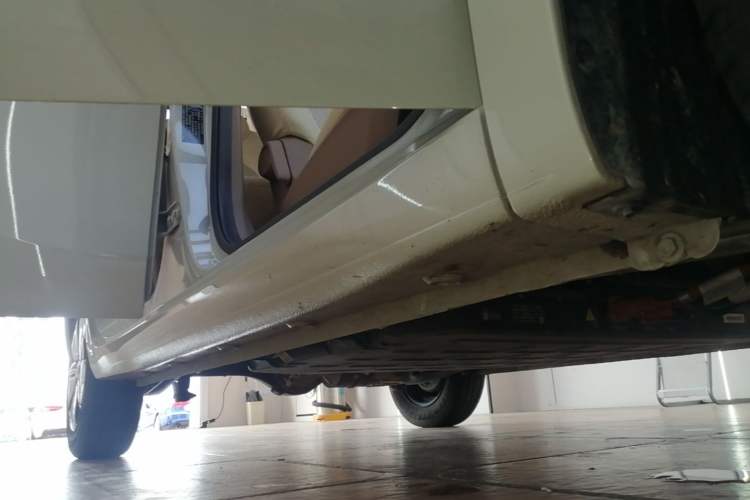 Used Wuling Hongguang MINIEV 2025 Four-Door Version Advanced Edition Right Side Sill