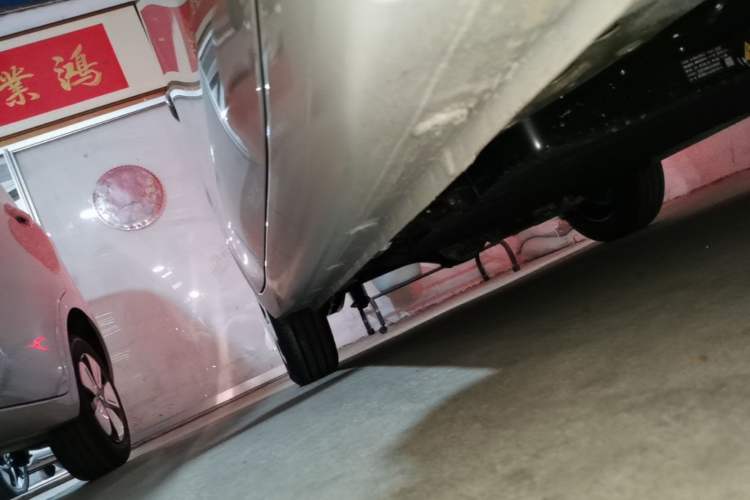 Used Wuling Hongguang MINIEV 2025 Four-Door Version Advanced Edition Right Side Sill