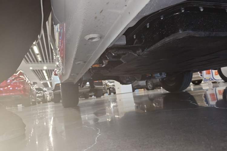Used Wuling Hongguang MINIEV 2025 Four-Door Version Advanced Edition Right Side Sill