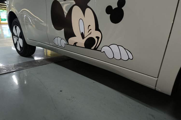 Used Wuling Hongguang MINIEV 2025 Four-Door Version Advanced Edition Right Side Sill