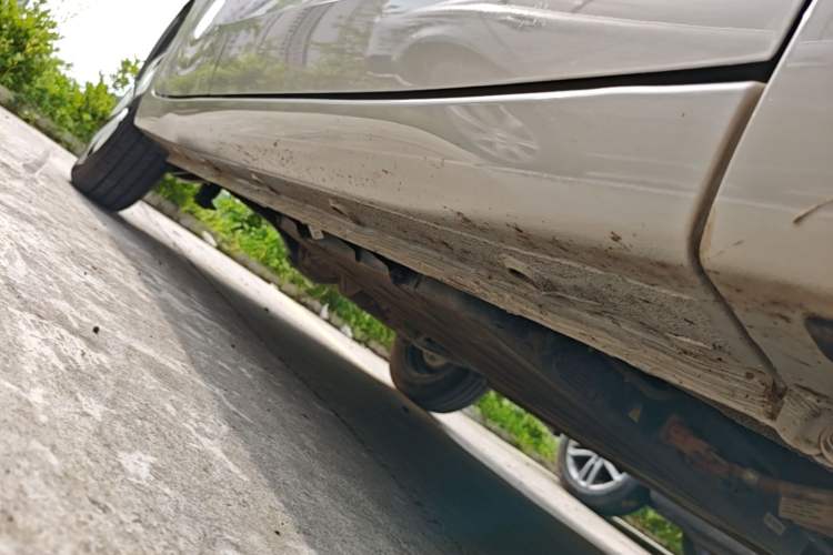 Used Wuling Hongguang MINIEV 2025 Four-Door Version Advanced Edition Right Side Sill
