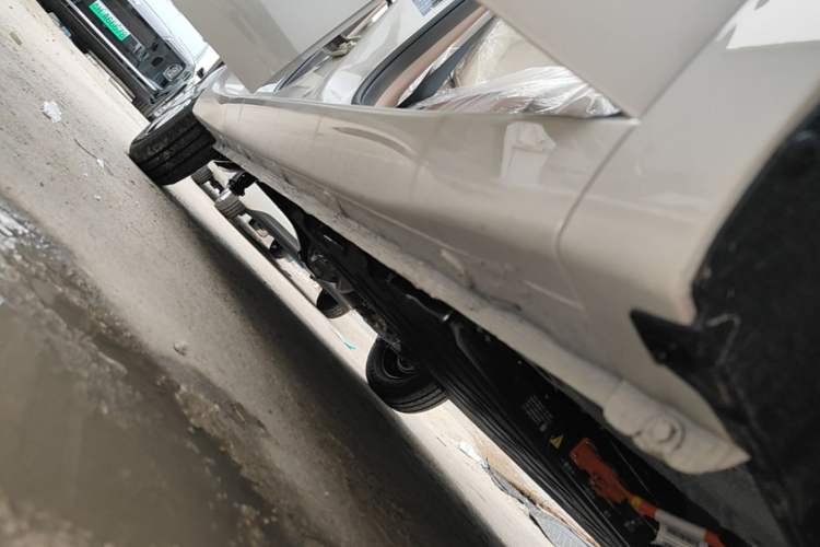 Used Wuling Hongguang MINIEV 2025 Four-Door Version Advanced Edition Right Side Sill