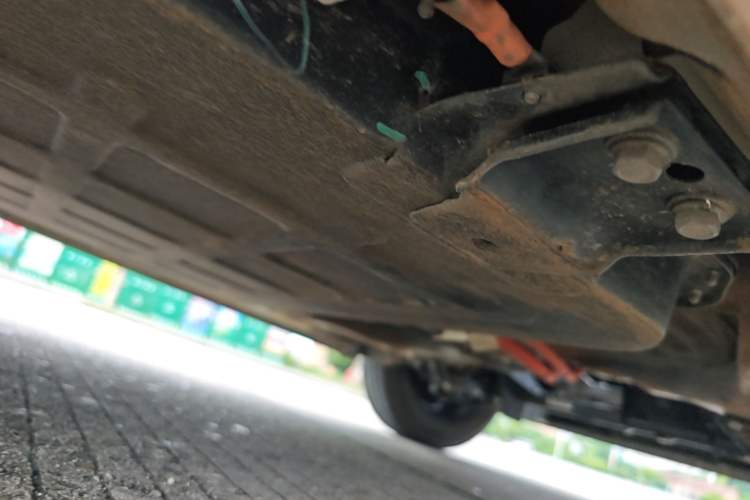 Used Wuling Hongguang MINIEV 2025 Four-Door Version Advanced Edition Right Side Sill