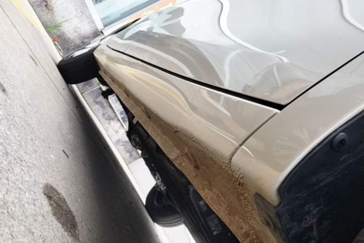 Used Wuling Hongguang MINIEV 2025 Four-Door Version Advanced Edition Right Side Sill