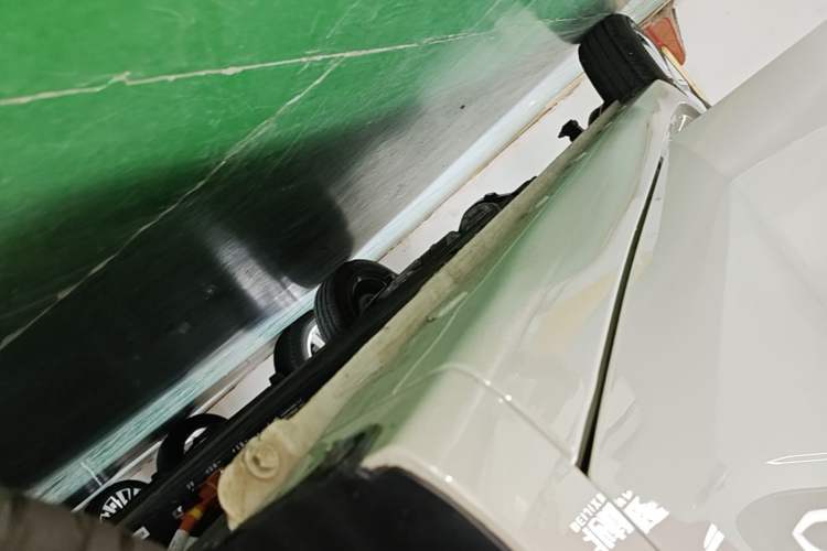 Used Wuling Hongguang MINIEV 2025 Four-Door Version Advanced Edition Right Side Sill