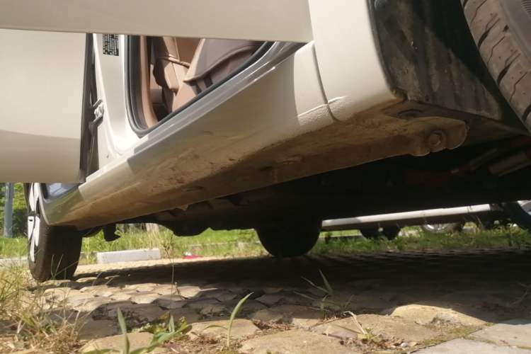 Used Wuling Hongguang MINIEV 2025 Four-Door Version Advanced Edition Right Side Sill