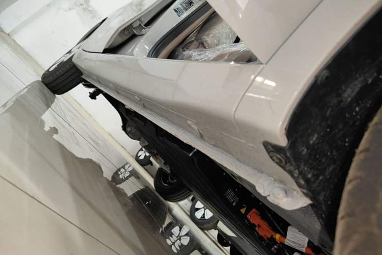 Used Wuling Hongguang MINIEV 2025 Four-Door Version Advanced Edition Right Side Sill