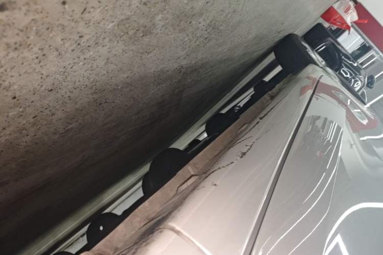 Used Wuling Hongguang MINIEV 2025 Four-Door Version Advanced Edition Right Side Sill