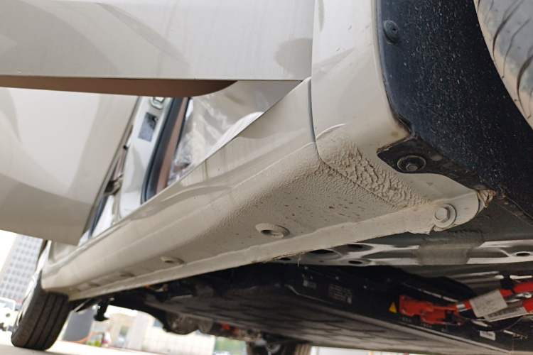 Used Wuling Hongguang MINIEV 2025 Four-Door Version Advanced Edition Right Side Sill