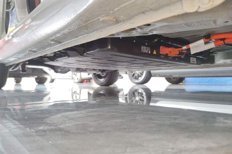 Used Wuling Hongguang MINIEV 2025 Four-Door Version Advanced Edition Right Side Sill