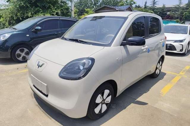 Ojetý Wuling Hongguang MINIEV 2025 Four-Door Version Advanced Edition