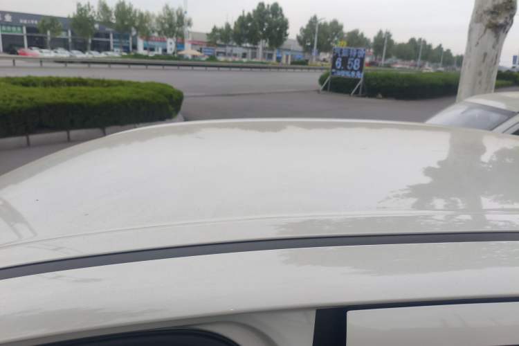 Used Wuling Hongguang MINIEV 2025 Four-Door Version Advanced Edition Roof
