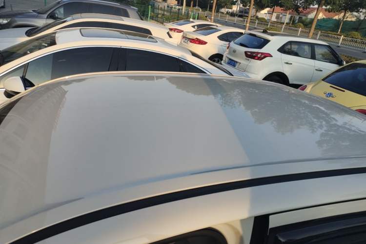 Used Wuling Hongguang MINIEV 2025 Four-Door Version Advanced Edition Roof