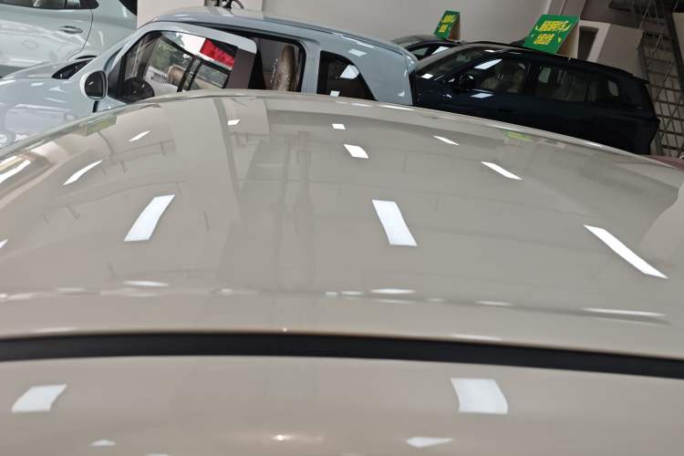 Used Wuling Hongguang MINIEV 2025 Four-Door Version Advanced Edition Roof