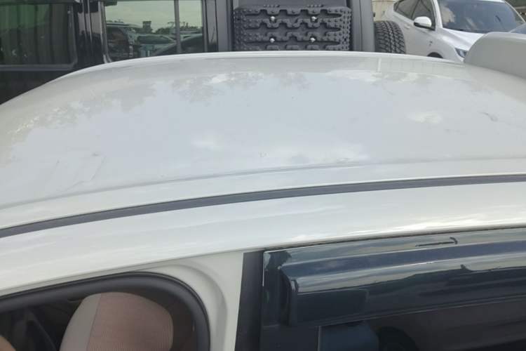 Used Wuling Hongguang MINIEV 2025 Four-Door Version Advanced Edition Roof