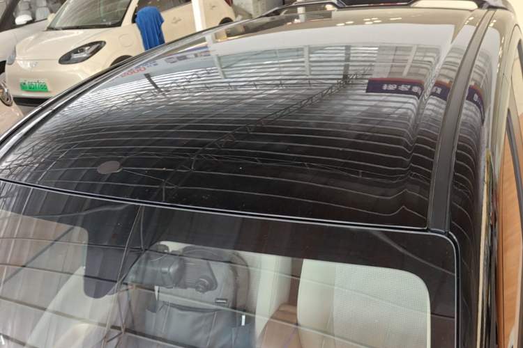 Used Wuling Hongguang MINIEV 2025 Four-Door Version Zhenxiang+ Edition Roof