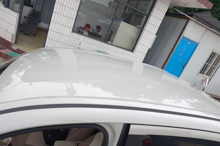 Used Wuling Hongguang MINIEV 2025 Four-Door Version Advanced Edition Roof