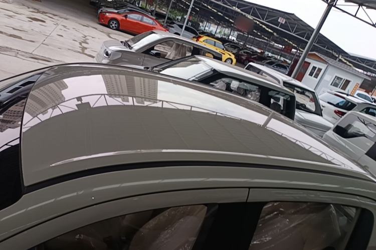Used Wuling Hongguang MINIEV 2025 Four-Door Version Advanced Edition Roof