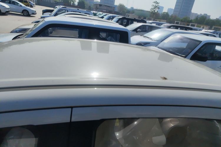 Used Wuling Hongguang MINIEV 2025 Four-Door Version Advanced Edition Roof