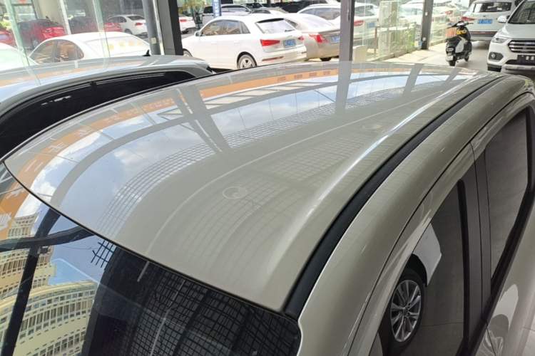 Used Wuling Hongguang MINIEV 2025 Four-Door Version Advanced Edition Roof