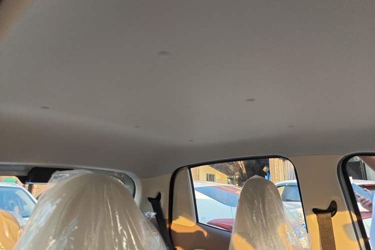 Used Wuling Hongguang MINIEV 2025 Four-Door Version Advanced Edition Roof