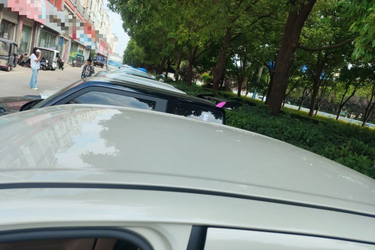 Used Wuling Hongguang MINIEV 2025 Four-Door Version Advanced Edition Roof