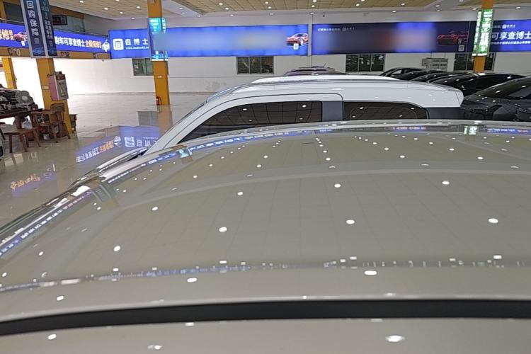 Used Wuling Hongguang MINIEV 2025 Four-Door Version Advanced Edition Roof