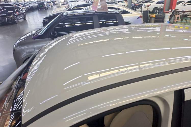 Used Wuling Hongguang MINIEV 2025 Four-Door Version Advanced Edition Roof