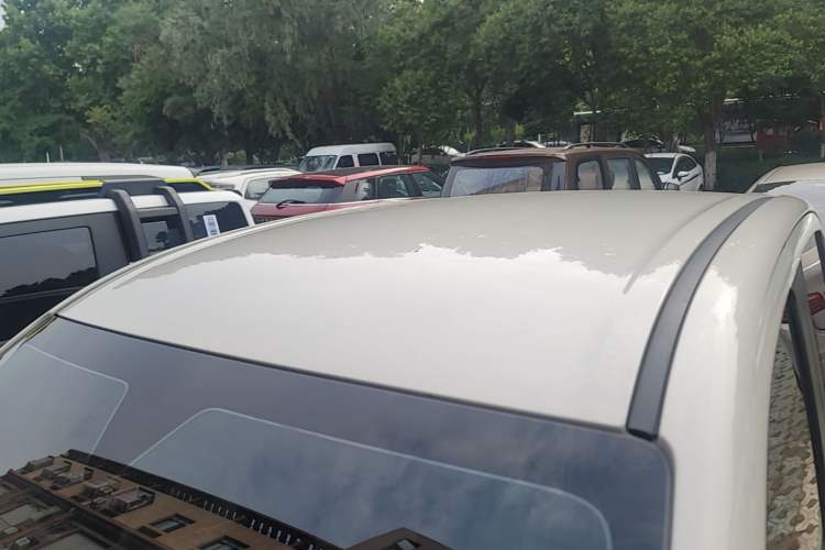Used Wuling Hongguang MINIEV 2025 Four-Door Version Advanced Edition Roof