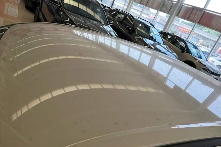 Used Wuling Hongguang MINIEV 2025 Four-Door Version Advanced Edition Roof