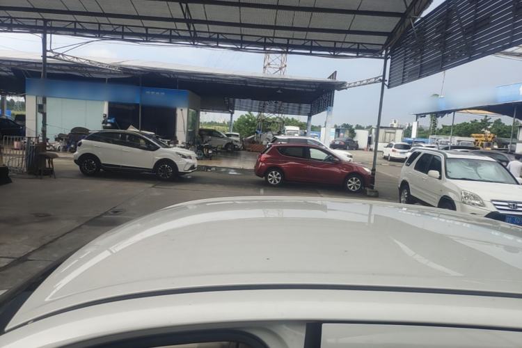Used Wuling Hongguang MINIEV 2025 Four-Door Version Advanced Edition Roof