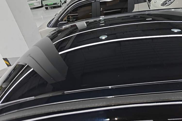 Used Wuling Hongguang MINIEV 2025 Four-Door Version Zhenxiang+ Edition Roof
