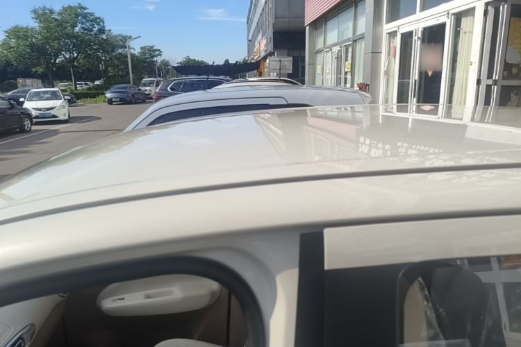 Used Wuling Hongguang MINIEV 2025 Four-Door Version Advanced Edition Roof