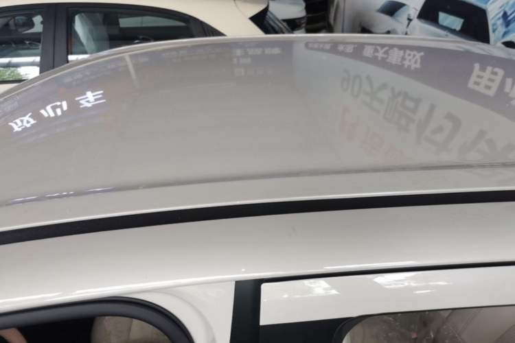Used Wuling Hongguang MINIEV 2025 Four-Door Version Advanced Edition Roof