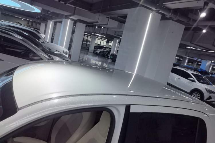 Used Wuling Hongguang MINIEV 2025 Four-Door Version Advanced Edition Roof