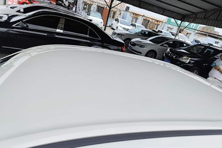 Used Wuling Hongguang MINIEV 2025 Four-Door Version Advanced Edition Roof