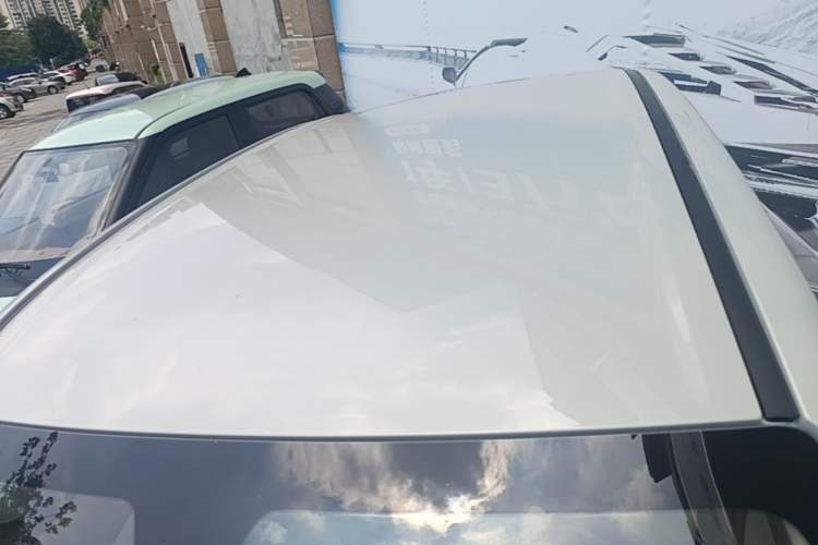 Used Wuling Hongguang MINIEV 2025 Four-Door Version Advanced Edition Roof