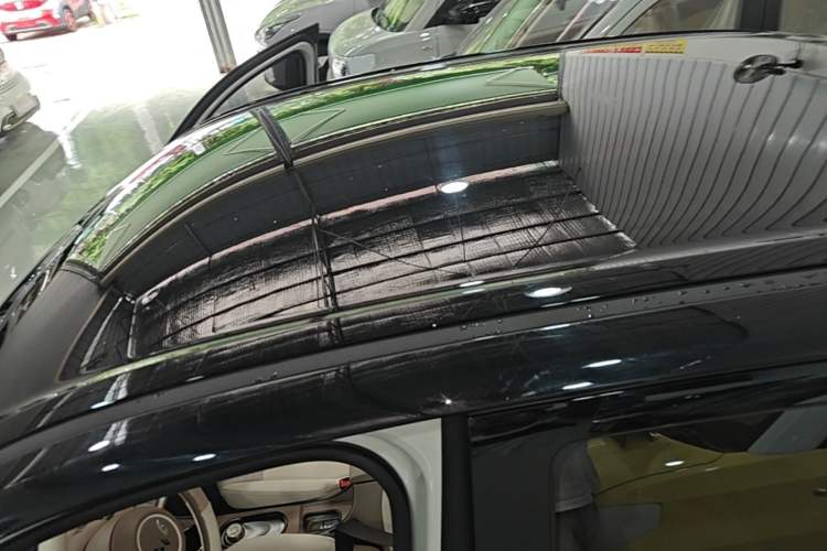 Used Wuling Hongguang MINIEV 2025 Four-Door Version Zhenxiang+ Edition Roof
