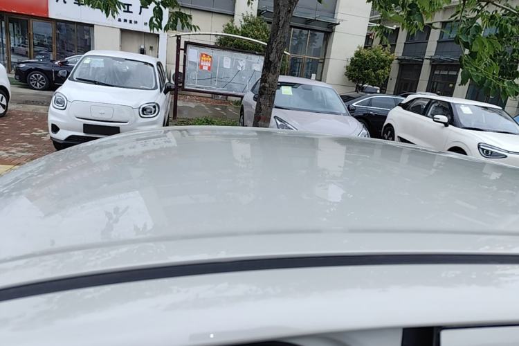Used Wuling Hongguang MINIEV 2025 Four-Door Version Advanced Edition Roof